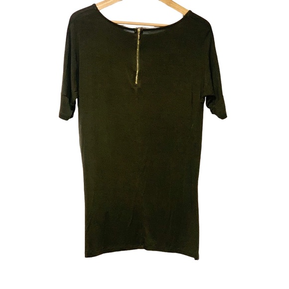 Zenana Outfitters Olive Top w/ Gold Zipper Detail - Picture 2 of 4